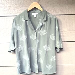 C by One Olive Green Palm Tree Button-down Crop Hawaiian Shirt L